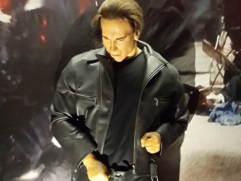 T-800